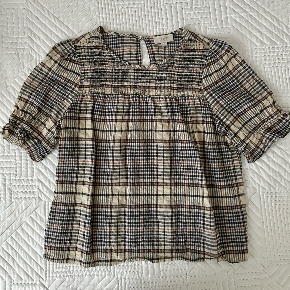 Loft Smocked Plaid Puff Sleeve Top Size Medium